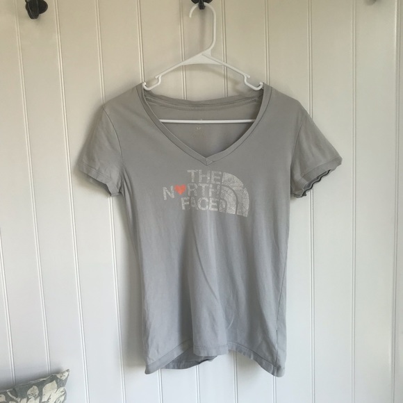 The North Face Tops - 🌵 The North Face Gray Printed Tee